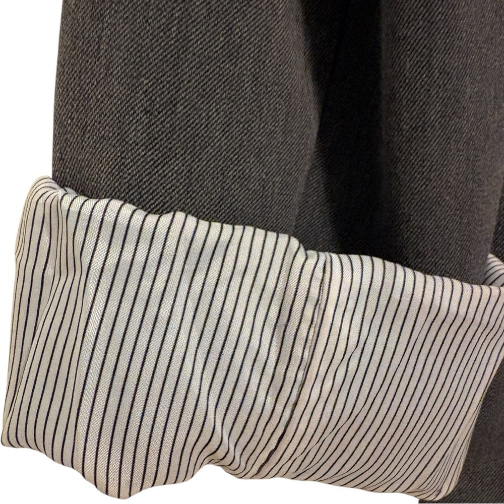 SALE Ambiance Classic Charcoal Blazer – Pinstriped Lining | Size Large - Picture 10 of 14